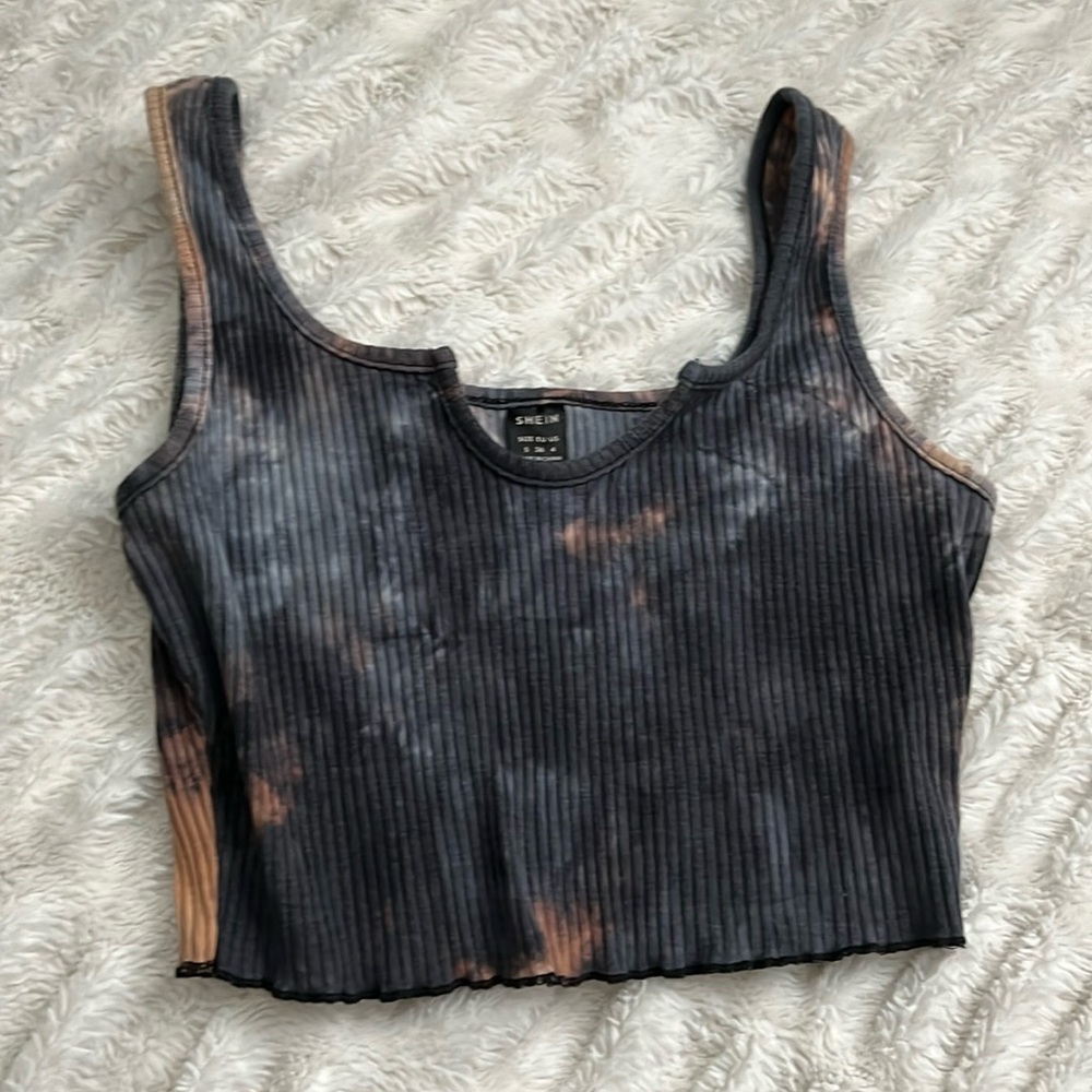 Tie-dyed crop top
